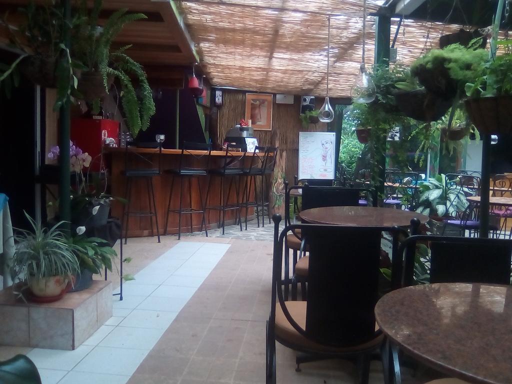 Hotel Los Jardines De Monteverde Extérieur photo